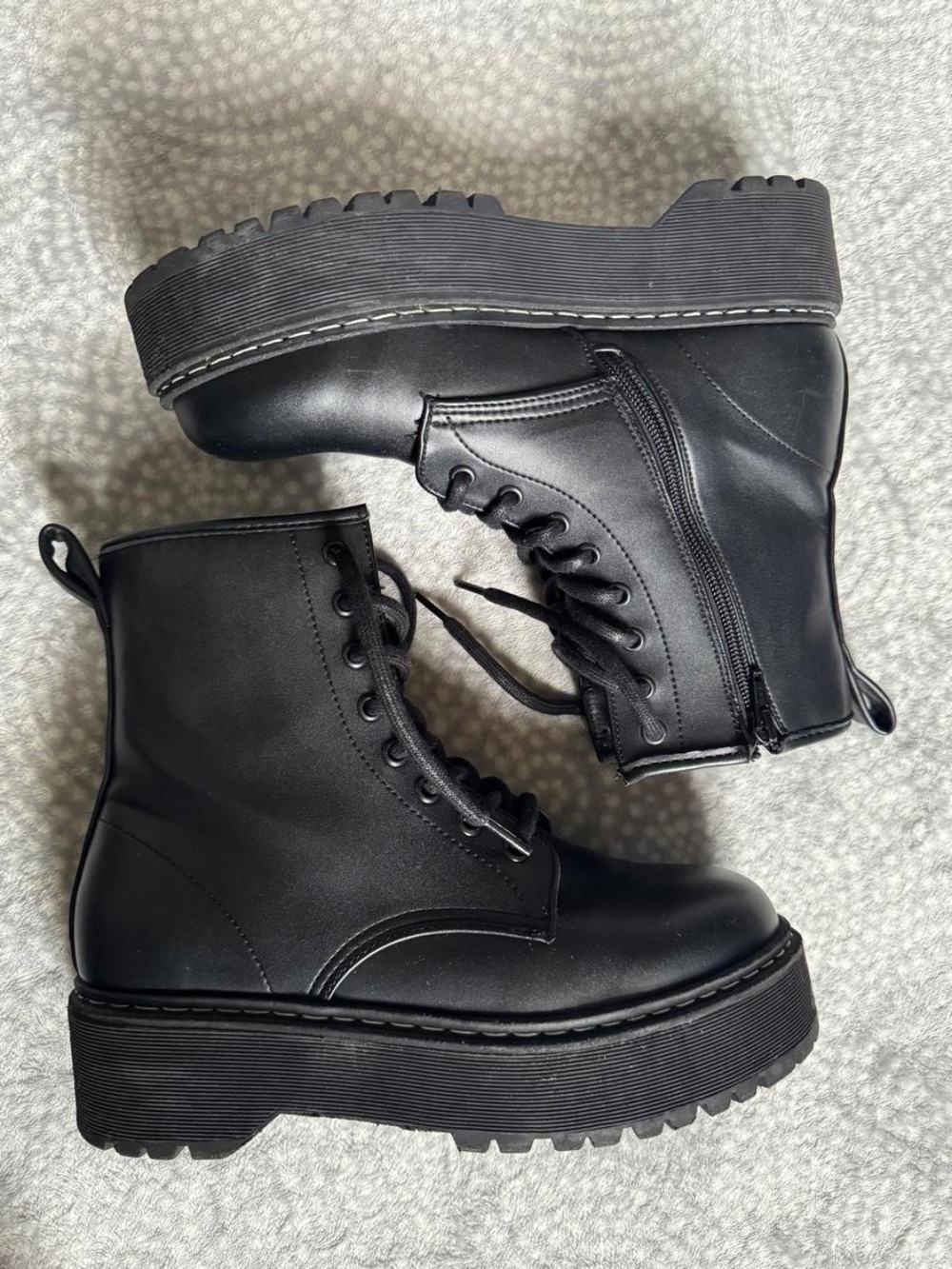 Steve Madden Black Platform Combat Boots with Side Zipper